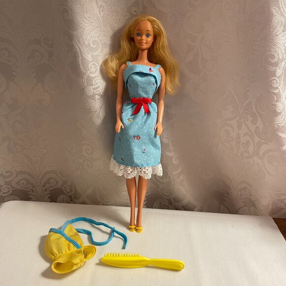 Vintage My First Barbie 1980 - Picture 2 of 10